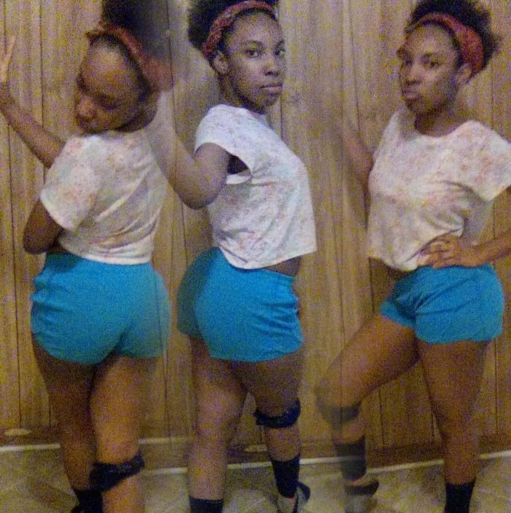 Meet your Posher, Amourr